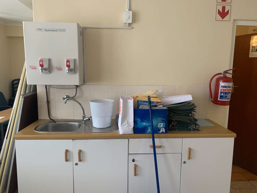 To Let commercial Property for Rent in Pinelands Western Cape